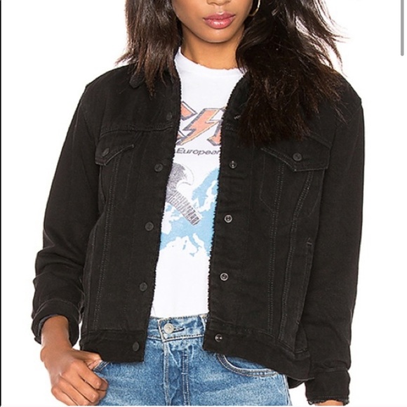 ♥︎ Levi’s Ex-Boyfriend Trucker Jacket ♥︎ - Picture 1 of 6